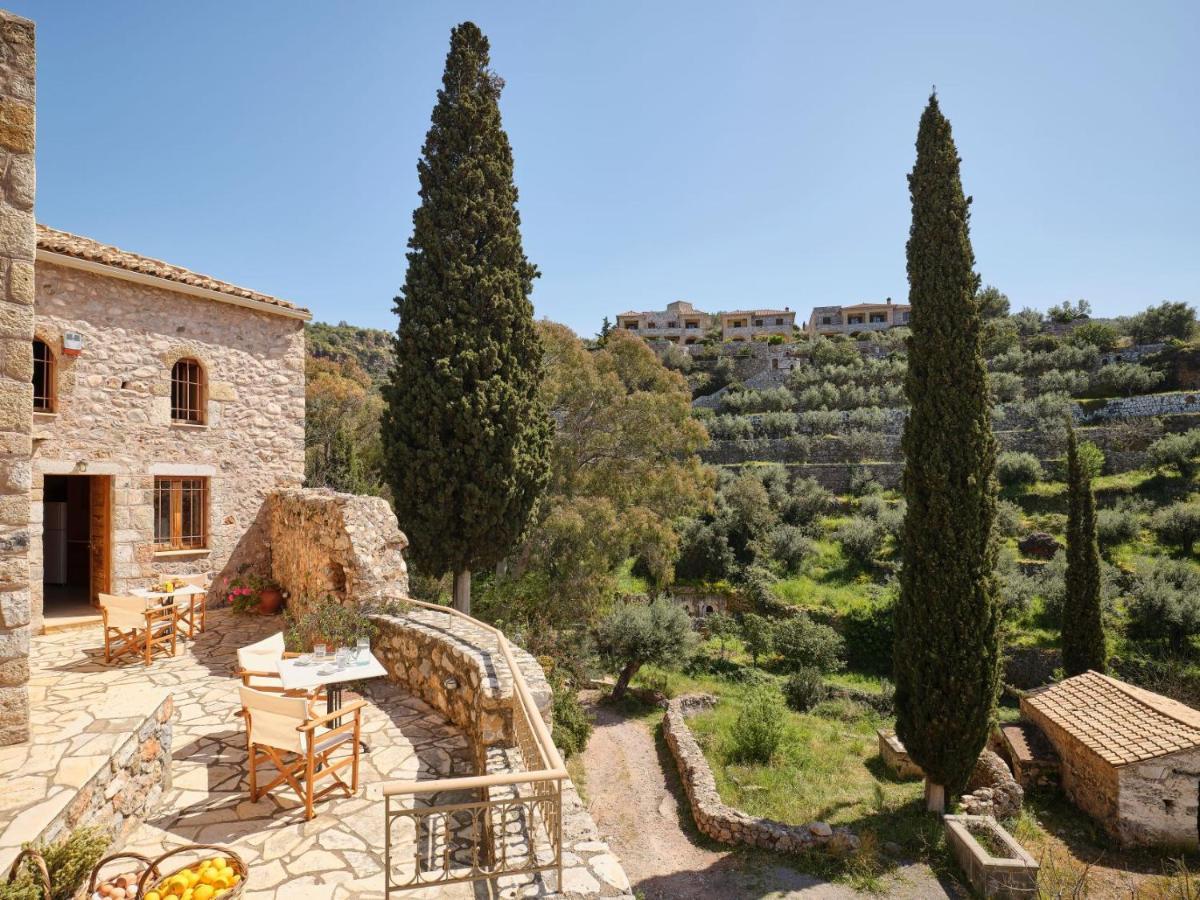 Villa Petreas Castle Kardhamili Esterno foto